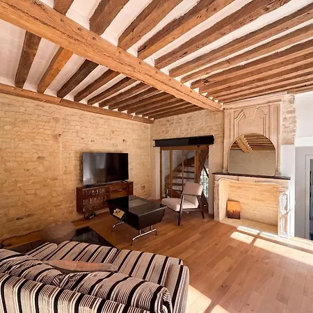 Maison De Charme Avec Terrasse, Hypercentre